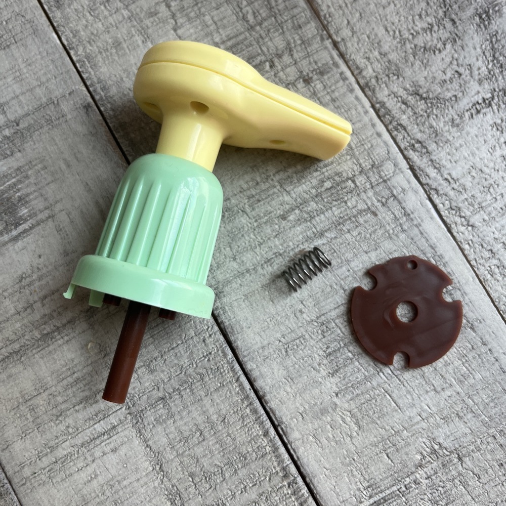 LeapFrog Scoop and Learn Ice Cream Cart Replacement Pump Only With Spring